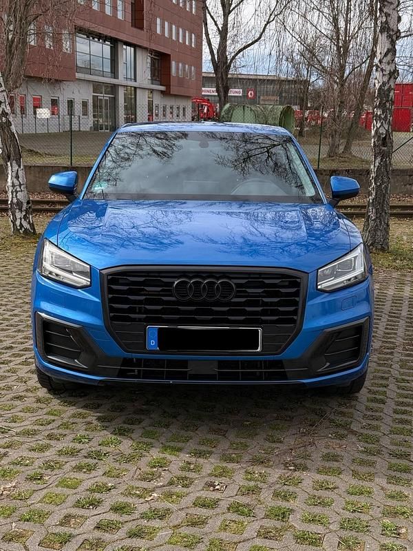 Gebraucht Audi Q2 Design 150 PS (110 kW) 2017 Blau SUV