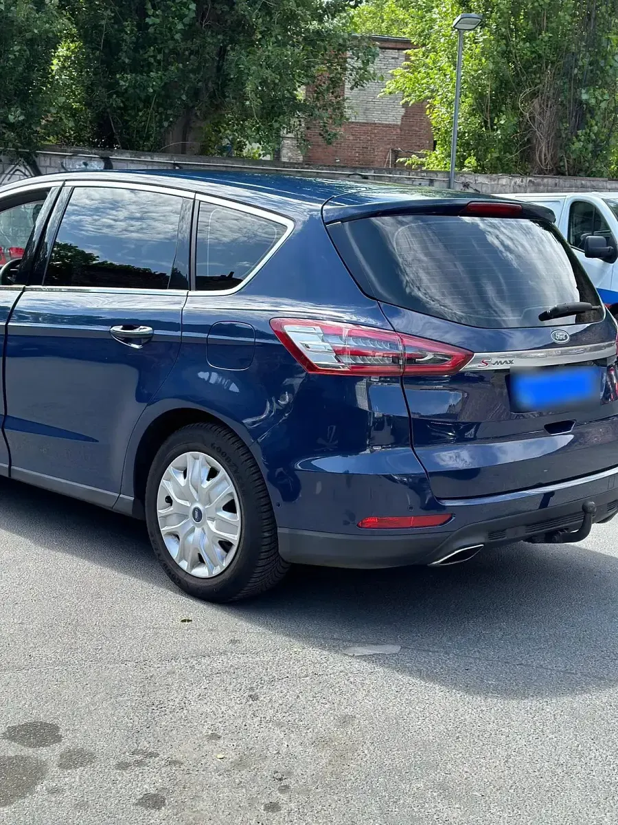 Gebraucht Ford S-MAX Titanium 190 PS (139 kW) 2019 Blau Van / Kleinbus
