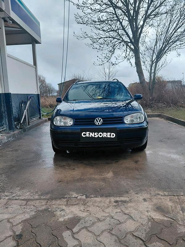 Gebraucht VW Golf IV 101 PS (74 kW) 2001 Blau Kombi