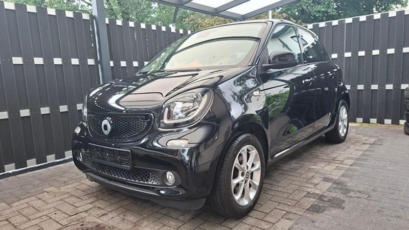 Schwarz Gebraucht 2015 Smart ForFour Kleinwagen | 6.499 € (Guter Preis) - Bild 1/4