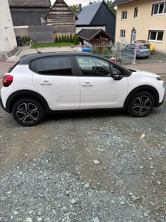 Gebraucht Citroën C3 PureTech 83 PS (61 kW) 2019 Weiß Kleinwagen