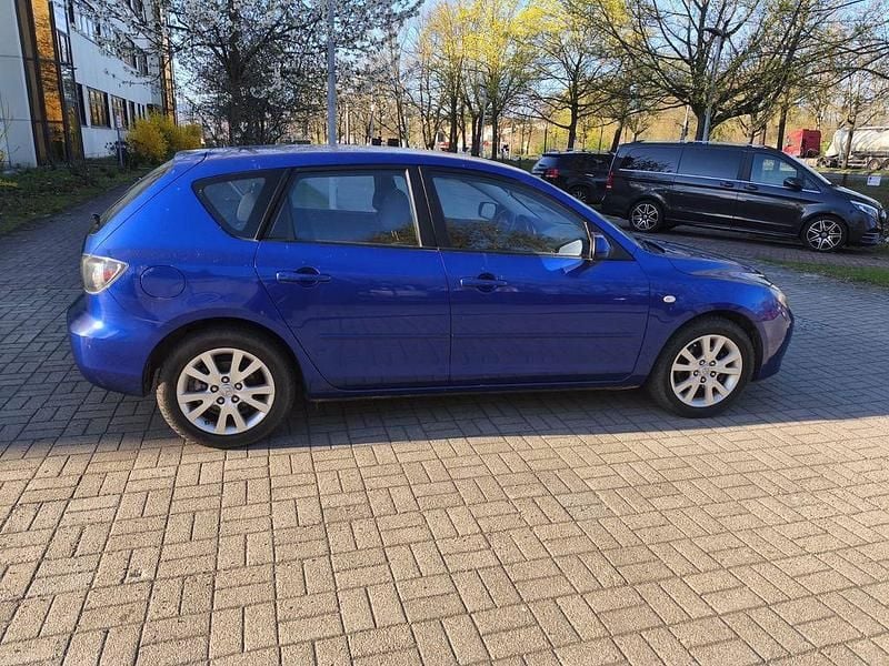 Second-hand Mazda 3 Active Plus 105 CP (77 kW) 2009 Albastru Berlinǎ