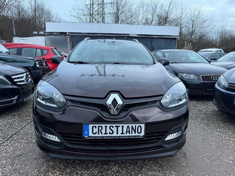 Braun Gebraucht 2016 Renault Mégane III LIMITED Limousine | 5.999 € (Guter Preis) - Bild 1/4