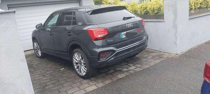 Andere farben Gebraucht 2023 Audi Q2 Advanced SUV | 25.300 € (Guter Preis) - Bild 1/4