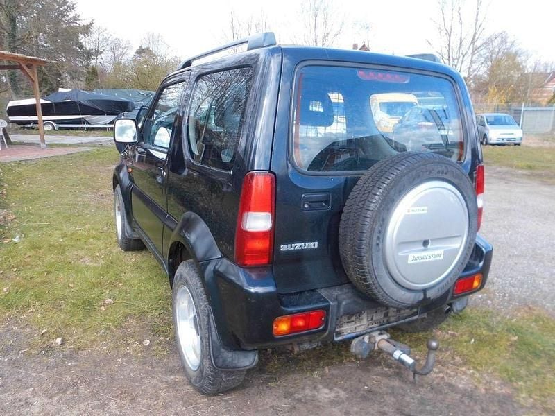 Gebraucht Suzuki Jimny 82 PS (60 kW) 2002 Schwarz SUV