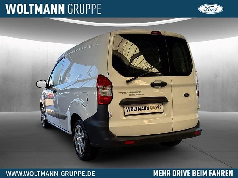 Gebraucht Ford Transit Trend 101 PS (74 kW) 2022 Frostweiß Van