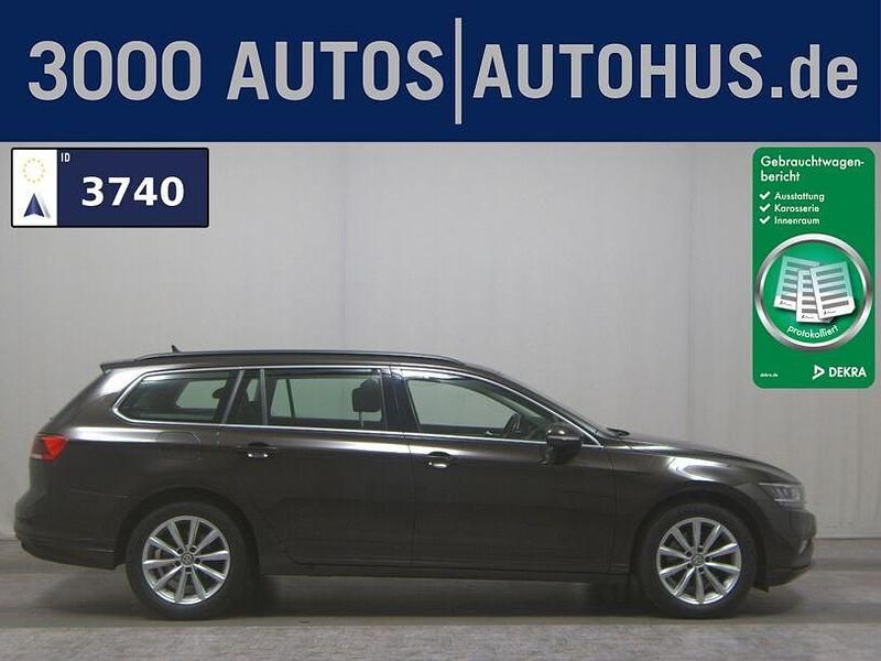 Braun Gebraucht 2019 VW Passat Business Kombi | 14.780 € (Superpreis) - Bild 1/4
