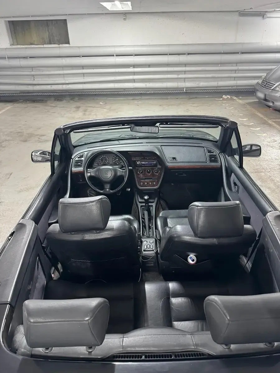 Gebraucht Peugeot 306 Cabriolet 121 PS (88 kW) 1995 Schwarz Cabrio