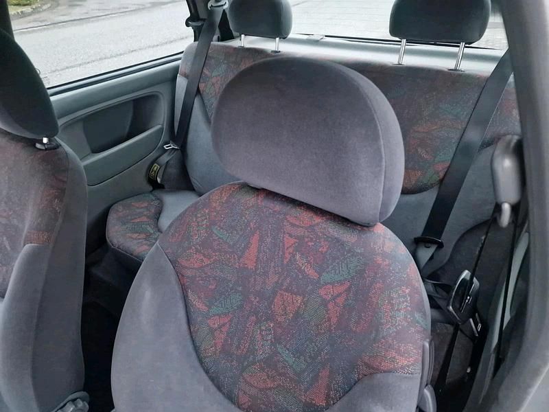 Gebraucht Nissan Micra 54 PS (39 kW) 1998 Grau Kleinwagen