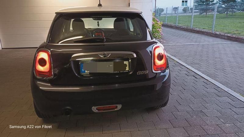 Gebraucht Mini Cooper 136 PS (100 kW) 2014 Schwarz Kleinwagen