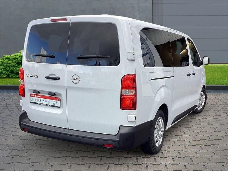 Gebraucht Opel Vivaro 144 PS (105 kW) 2022 Weiss Van / Kleinbus