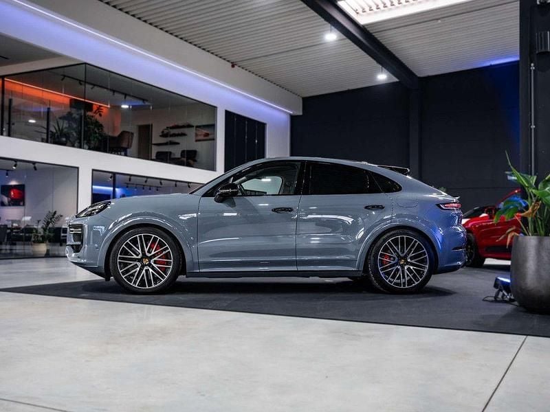 Gebraucht Porsche Cayenne Turbo 740 PS (544 kW) 2024 Grau SUV