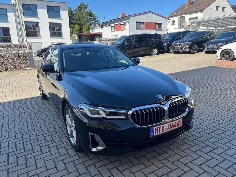 Schwarz Gebraucht 2023 BMW 530 Luxury Line Limousine | 33.900 € (Superpreis) - Bild 1/4
