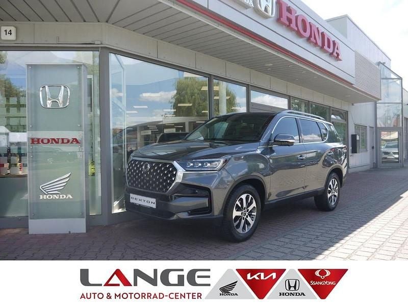 Grau Gebraucht 2025 Ssangyong Rexton SUV | 49.750 € (Teuer) - Bild 1/4