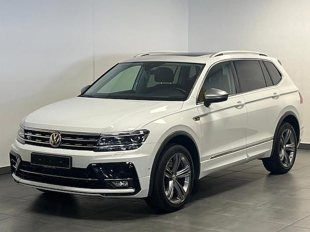 Gebraucht VW Tiguan Allspace Elegance 239 PS (175 kW) 2019 Platinum grey SUV
