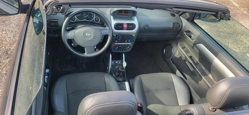 Gebraucht Opel Tigra Enjoy 90 PS (66 kW) 2006 Schwarz Cabrio