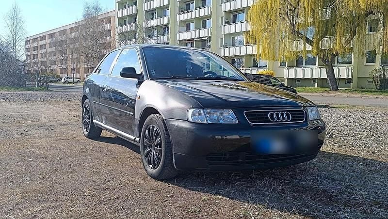 Gebraucht Audi A3 105 PS (77 kW) 1998 Schwarz Kleinwagen