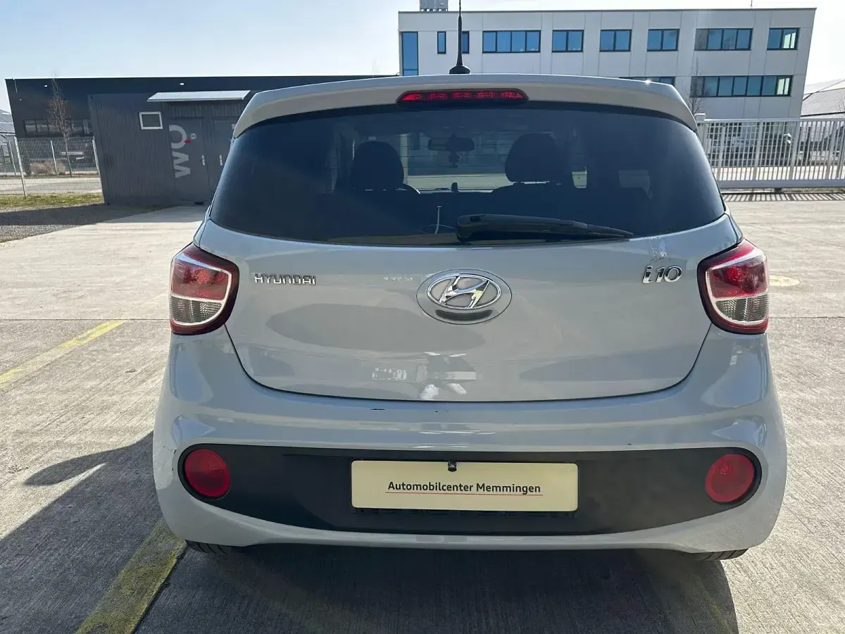 Gebraucht Hyundai i10 YES! 87 PS (63 kW) 2019 Blau Kleinwagen