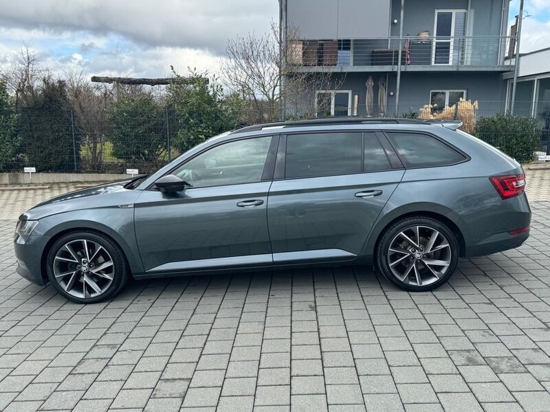 Gebraucht Skoda Superb SportLine 190 PS (139 kW) 2019 Grau Kombi