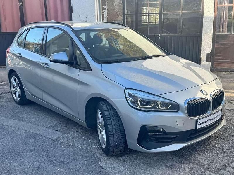 Gebraucht BMW 216 109 PS (80 kW) 2021 Glaciersilber Coupé