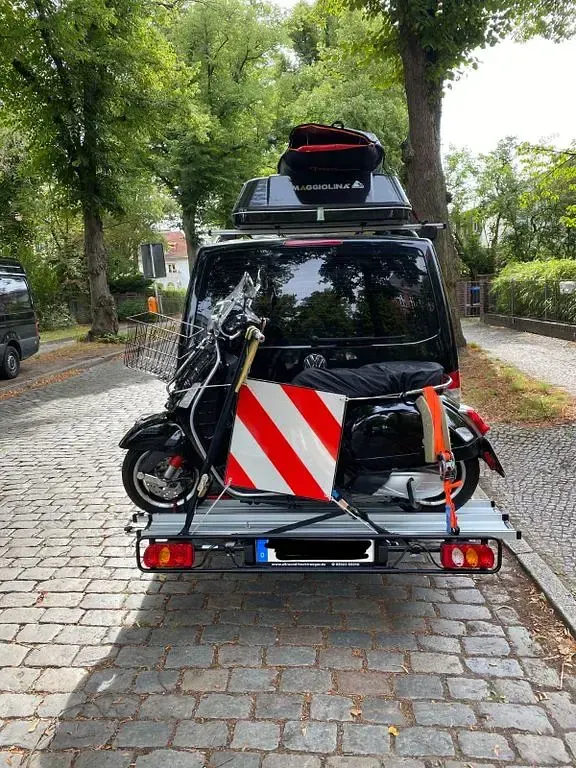 Gebraucht VW Transporter Basis 140 PS (102 kW) 2010 Schwarz Van