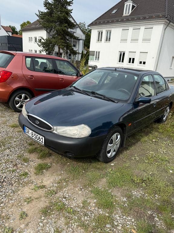 Blau Gebraucht 1997 Ford Mondeo Ghia Limousine | 1.600 € (Fairer Preis) - Bild 1/4