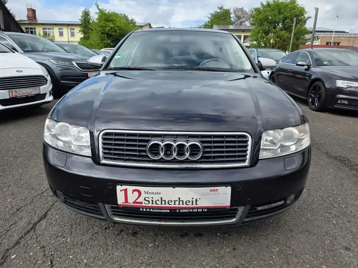 Używany Audi A4 170 KM (125 kW) 2002 Czarny Sedan/Limuzyna