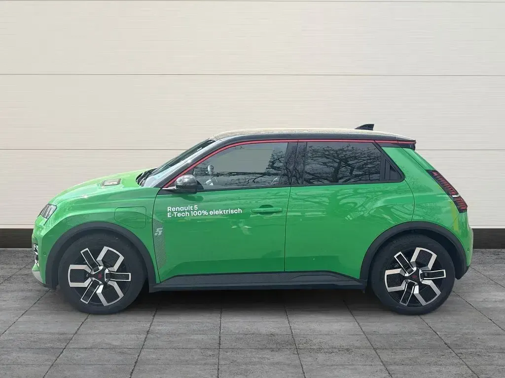 Gebraucht Renault 5 E-Tech Komfort 110 kW (150 PS) 2024 Grün Limousine