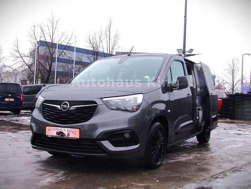 Moonstone grey Gebraucht 2021 Opel Combo Life Edition Van / Kleinbus | 13.600 € (Guter Preis) - Bild 1/4