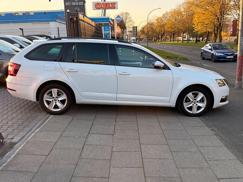 Gebraucht Skoda Octavia Ambition 150 PS (110 kW) 2018 Weiß Kombi