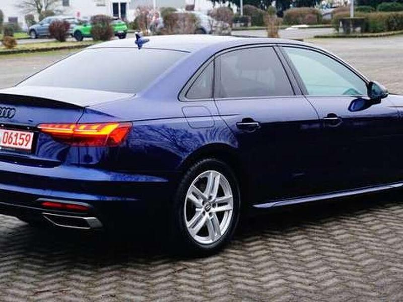 Gebraucht Audi A4 Advanced 150 PS (110 kW) 2020 Blau Limousine