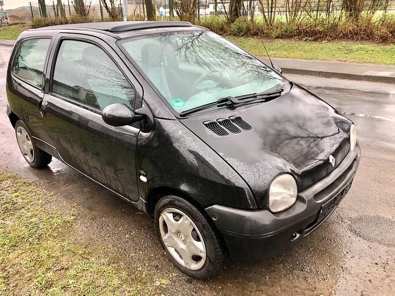 Second-hand Renault Twingo 75 CP (55 kW) 2003 Negru Hatchback