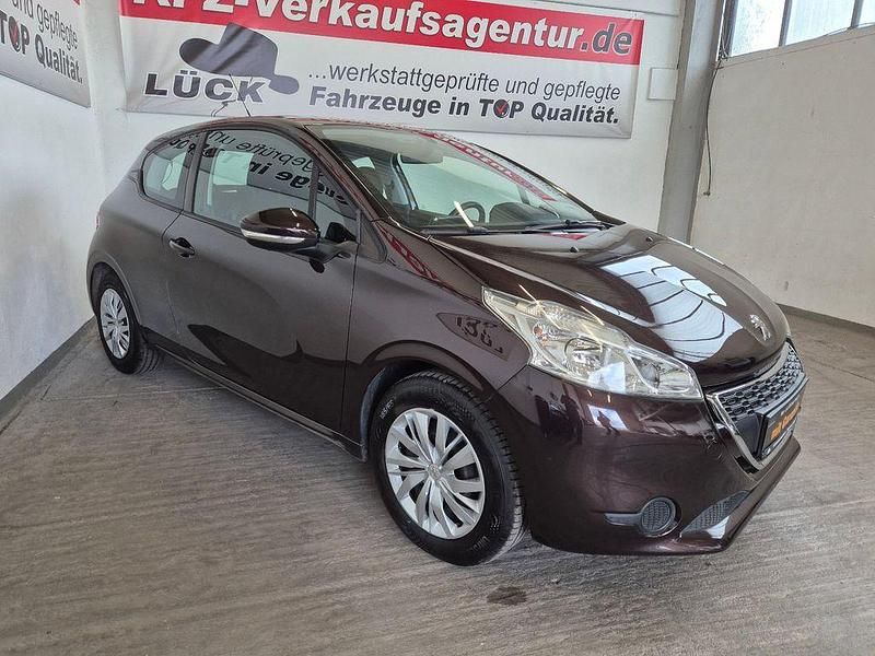 Gebraucht Peugeot 208 Active 68 PS (50 kW) 2013 Braun Kleinwagen