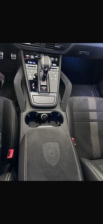 Gebraucht Porsche Cayenne Turbo GT 640 PS (470 kW) 2023 Schwarz SUV
