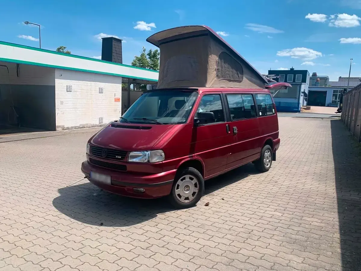 Gebraucht VW Multivan 101 PS (74 kW) 1997 Rot Van / Kleinbus