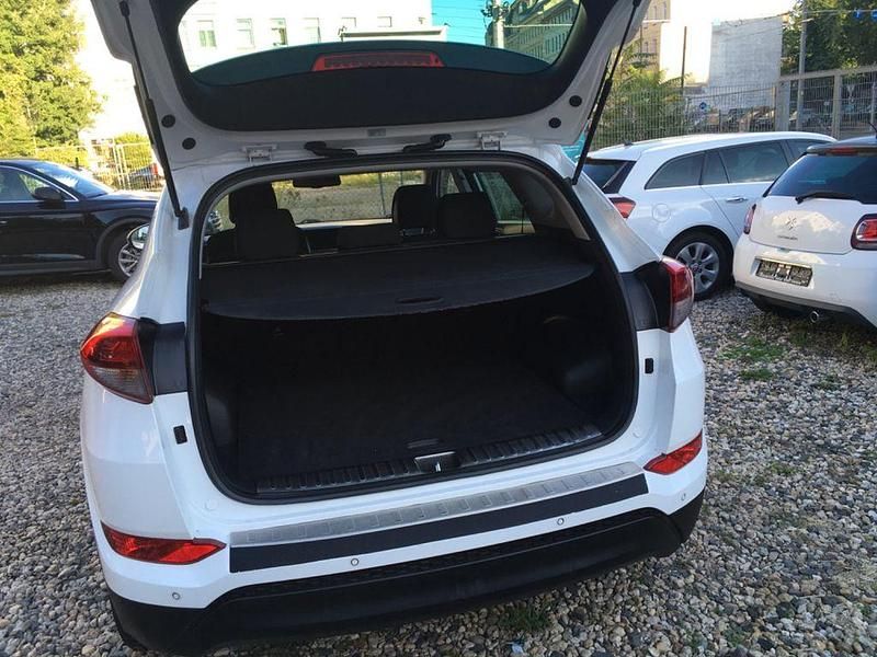 Gebraucht Hyundai Tucson 141 PS (103 kW) 2016 Weiß SUV