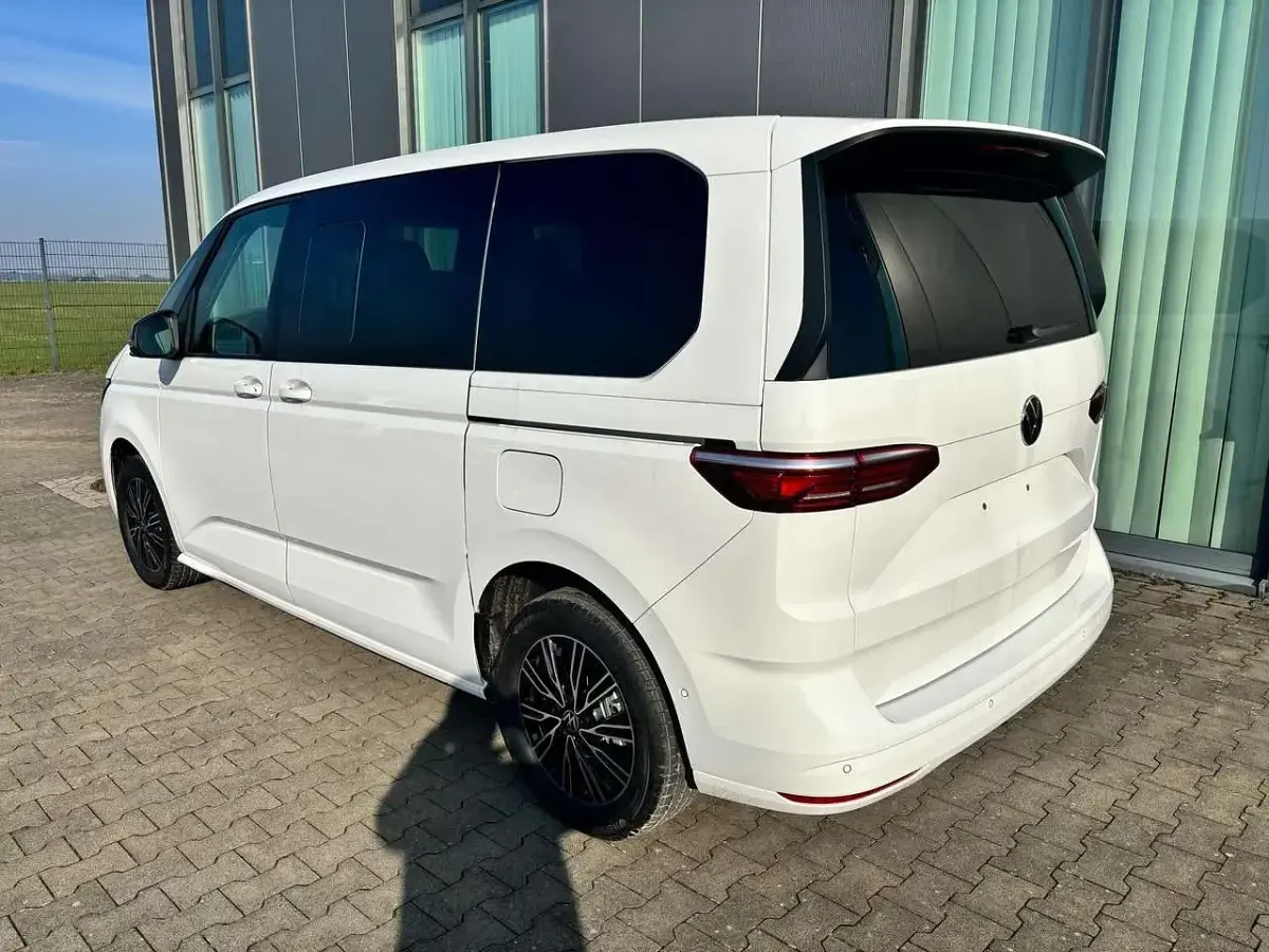 Neu VW Multivan Pro 150 PS (110 kW) 2026 Unilackierung candyweiß Van / Kleinbus