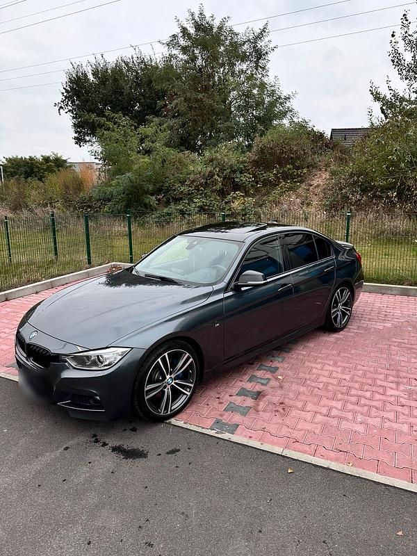 Gebraucht BMW 325 218 PS (160 kW) 2014 Grau Limousine