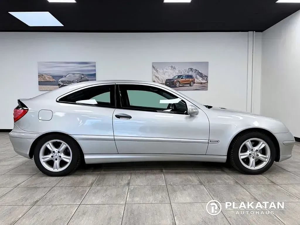 Gebraucht Mercedes C230 192 PS (141 kW) 2004 Silber Coupé