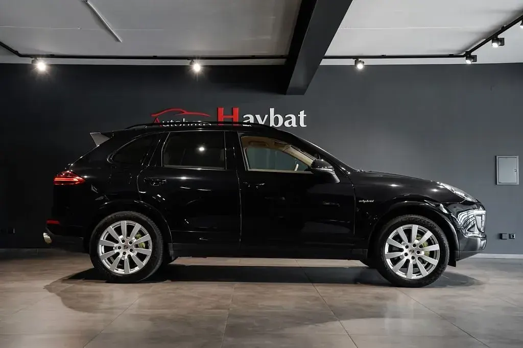 Gebraucht Porsche Cayenne S E-Hybrid Platinum Edition 416 PS (305 kW) 2016 Schwarz SUV