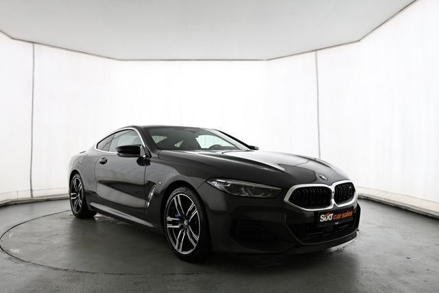 Grau Gebraucht 2023 BMW M850 Shadowline Coupé | 65.990 € (Fairer Preis) - Bild 1/4