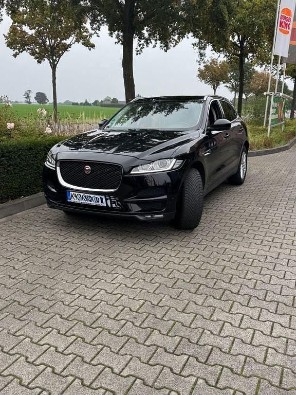 Schwarz Gebraucht 2016 Jaguar F-Pace Prestige SUV | 14.999 € (Fairer Preis) - Bild 1/4