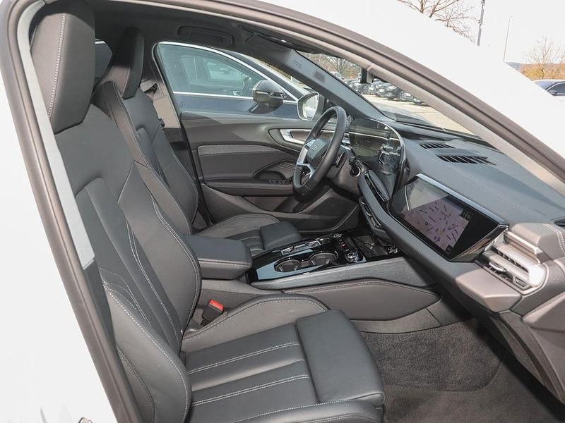 Gebraucht Audi A5 S-Line 204 PS (150 kW) 2025 Gletscherweiß (metallic) Kombi