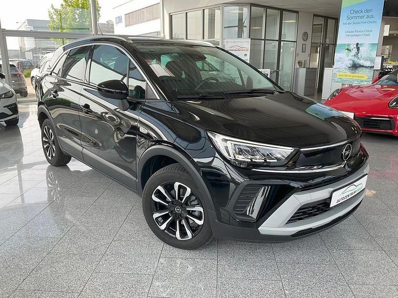 Gebraucht Opel Crossland Elegance 131 PS (96 kW) 2024 Lackierung schwarz perla nera/ SUV