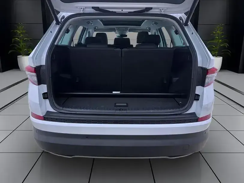 Gebraucht Skoda Kodiaq Tour 200 PS (147 kW) 2022 Moonweiß perleffekt SUV
