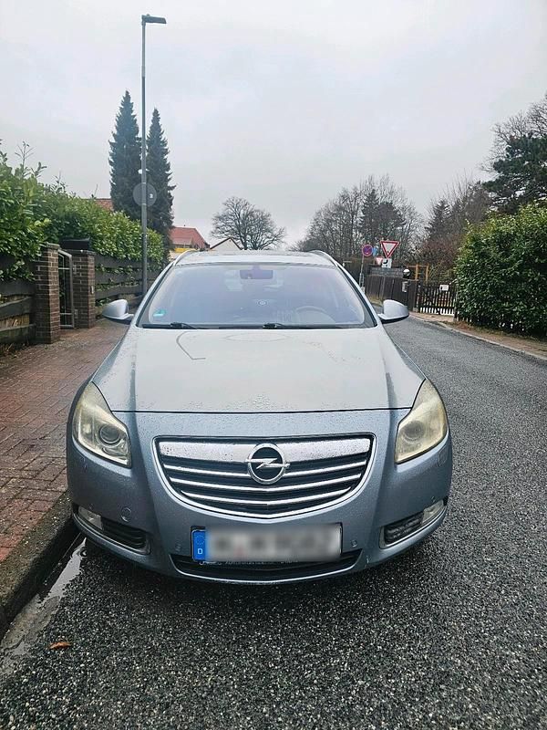 Gebraucht Opel Insignia Edition 160 PS (117 kW) 2009 Blau Kombi