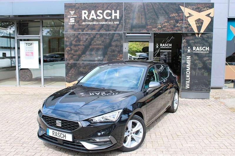 Schwarz Gebraucht 2020 Seat Leon FR Limousine | 18.879 € (Fairer Preis) - Bild 1/4