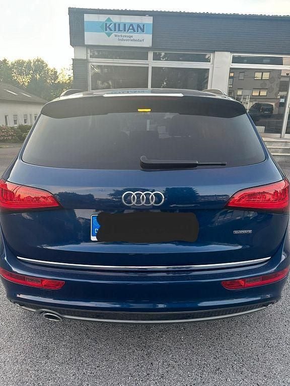 Gebraucht Audi Q5 Comfort 190 PS (139 kW) 2015 Blau SUV