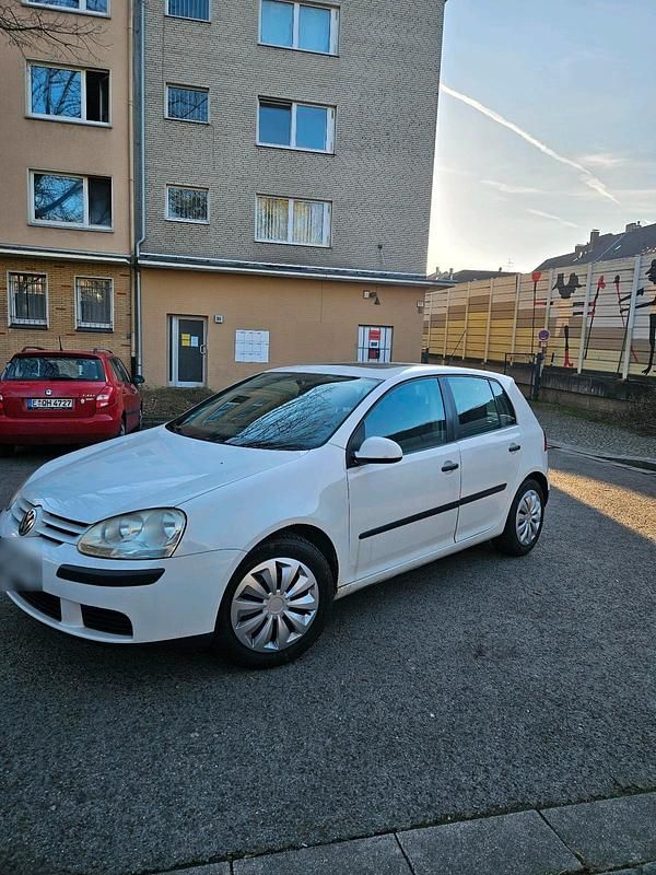 Gebraucht VW Golf V 102 PS (75 kW) 2005 Weiß Kleinwagen