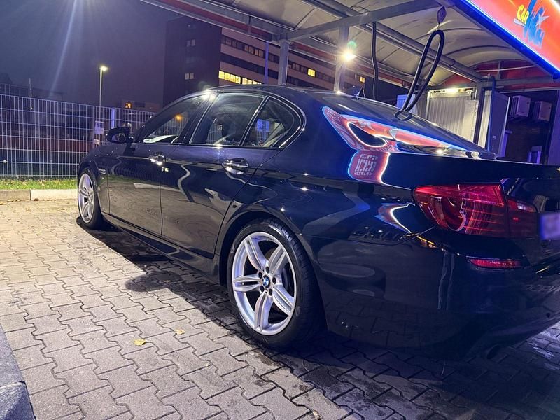 Gebraucht BMW 535 M Sport 306 PS (225 kW) 2015 Schwarz Limousine
